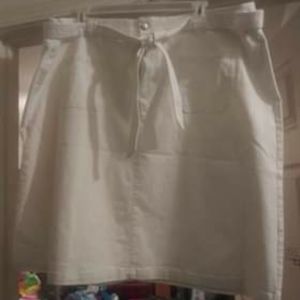 Cato Women's white denim skirt 26W